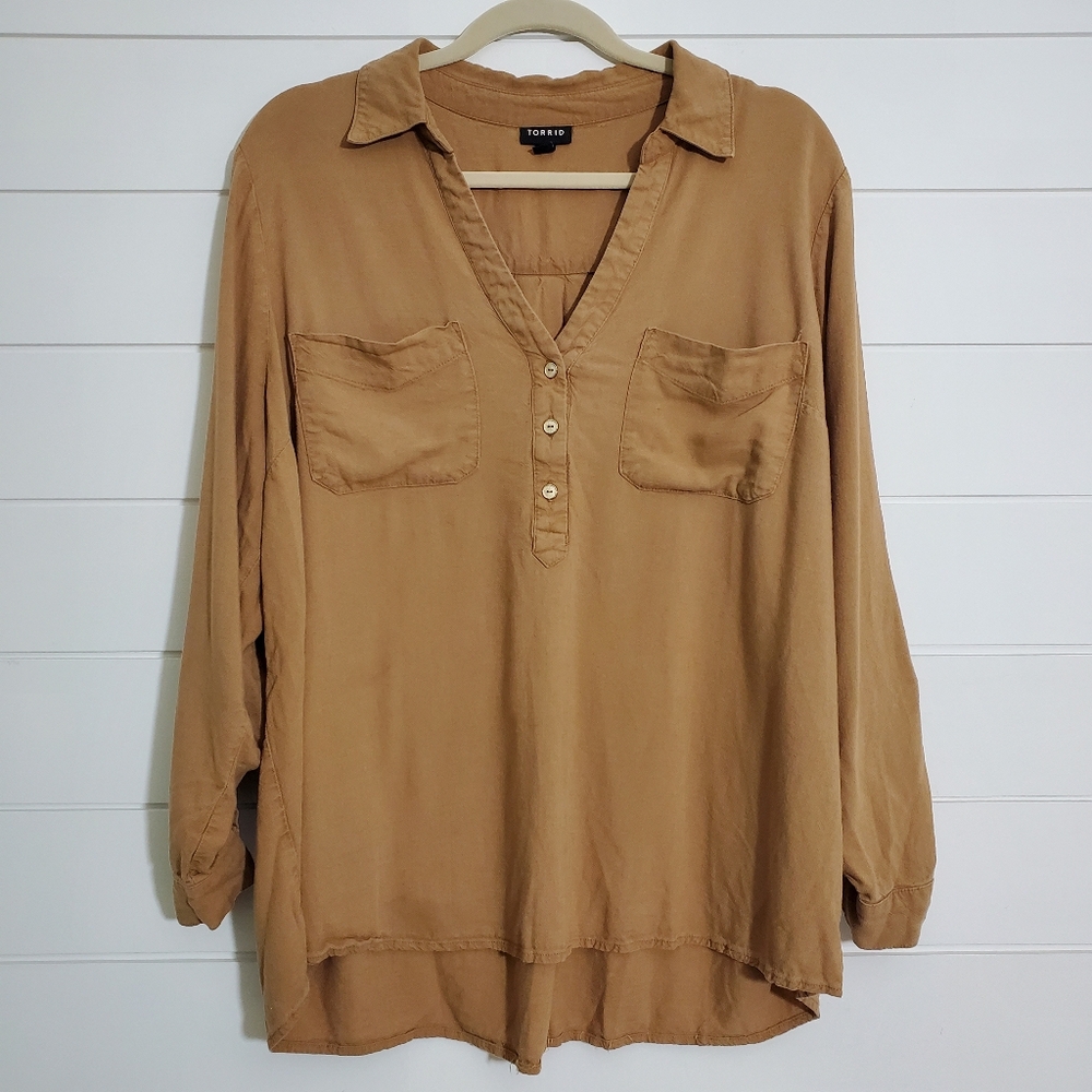TORRID Linen Pocket Henley Long Sleeve‎  Brown Top/ Blouse  size 1